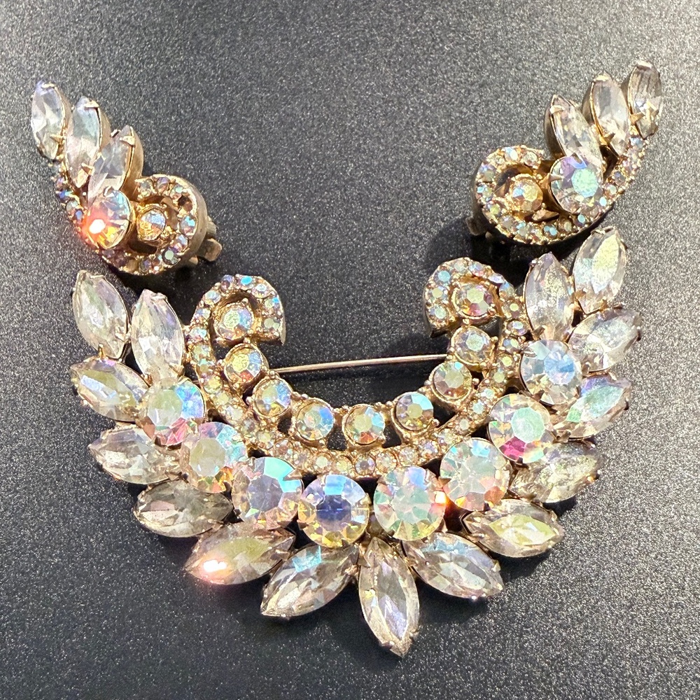 Eisenberg Vintage Brooch Earring Set